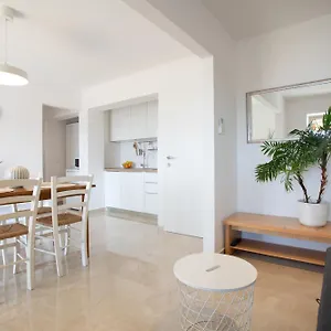 https://apartments-dragica-rabac.in-istria.net